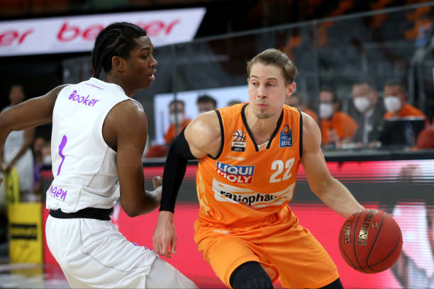 也显示了前 也显示了前